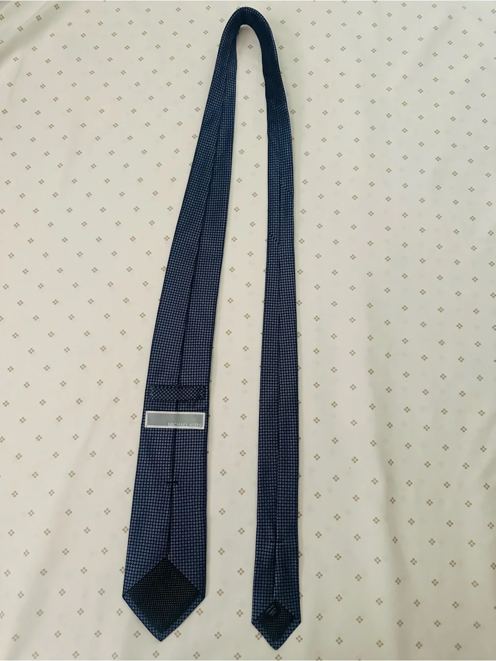 Michael Kors Navy Silk Small Circle Pattern Tie